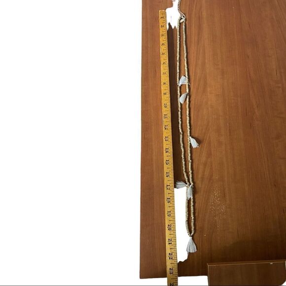 Chico’s lightweight tan breaded necklace with cream mini tassels branded hangtag - Picture 4 of 10